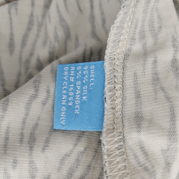 J. Mclaughlin Silk Blend Wrap Dress Size Medium - Picture 7 of 7